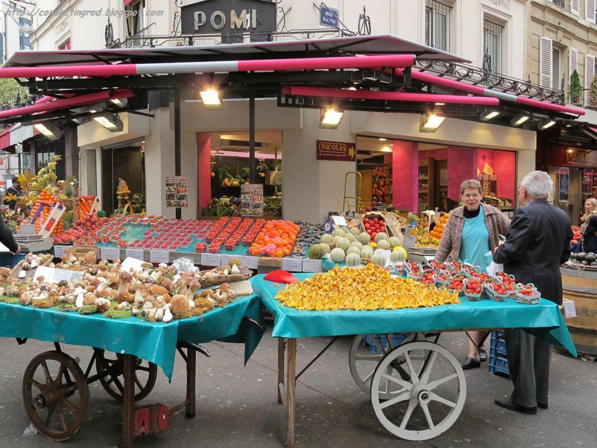 Little Boudoir Of Paris Champs-Elysees Exterior photo